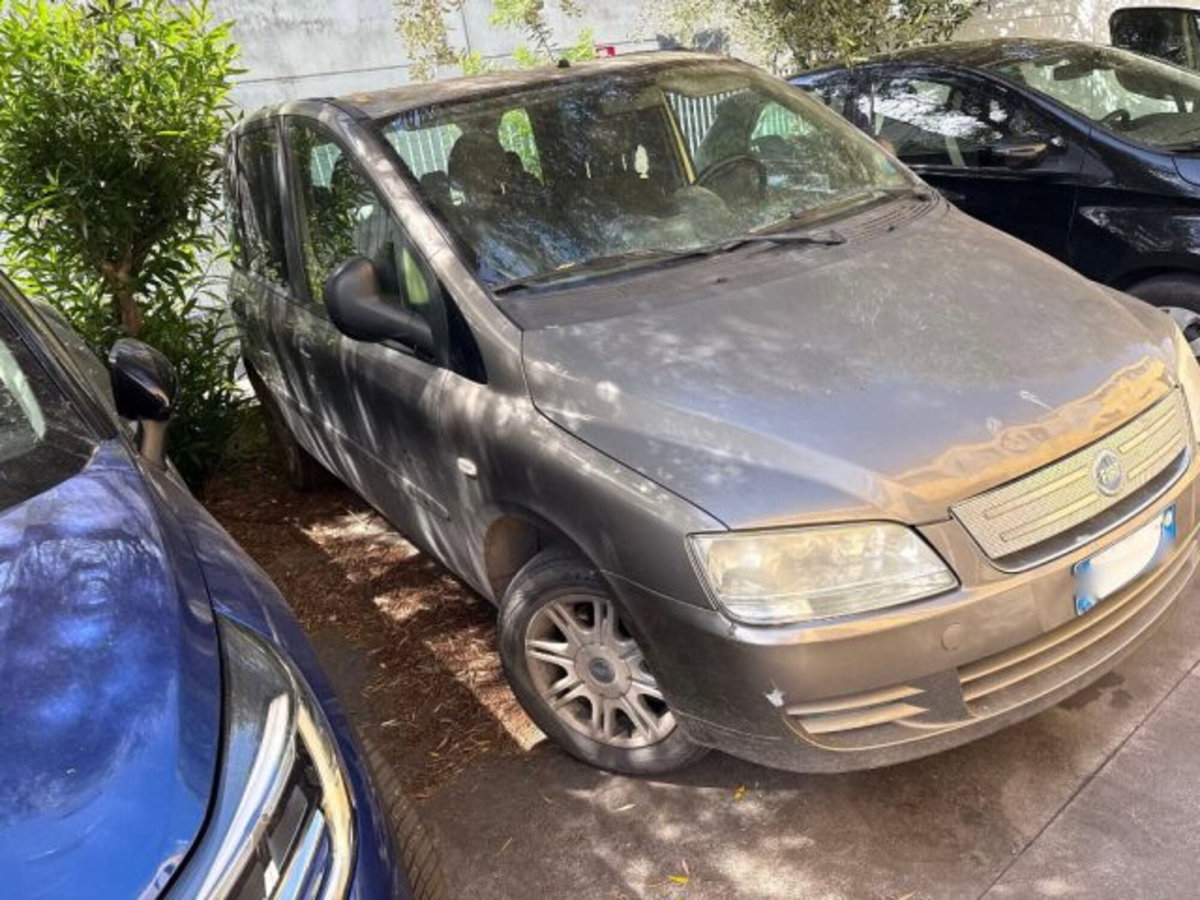 Fiat Multipla 1.6 16V bipower cat ELX