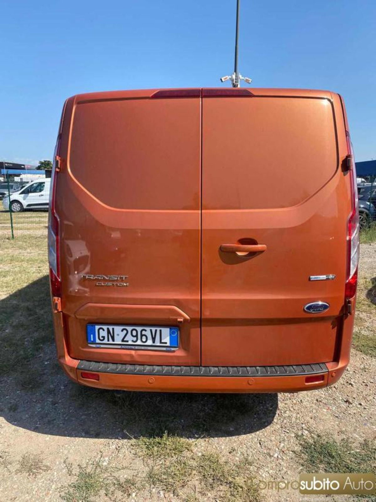 Ford Transit Custom Furgone 320 2.0 EcoBlue 130 PC Combi Trend (20)