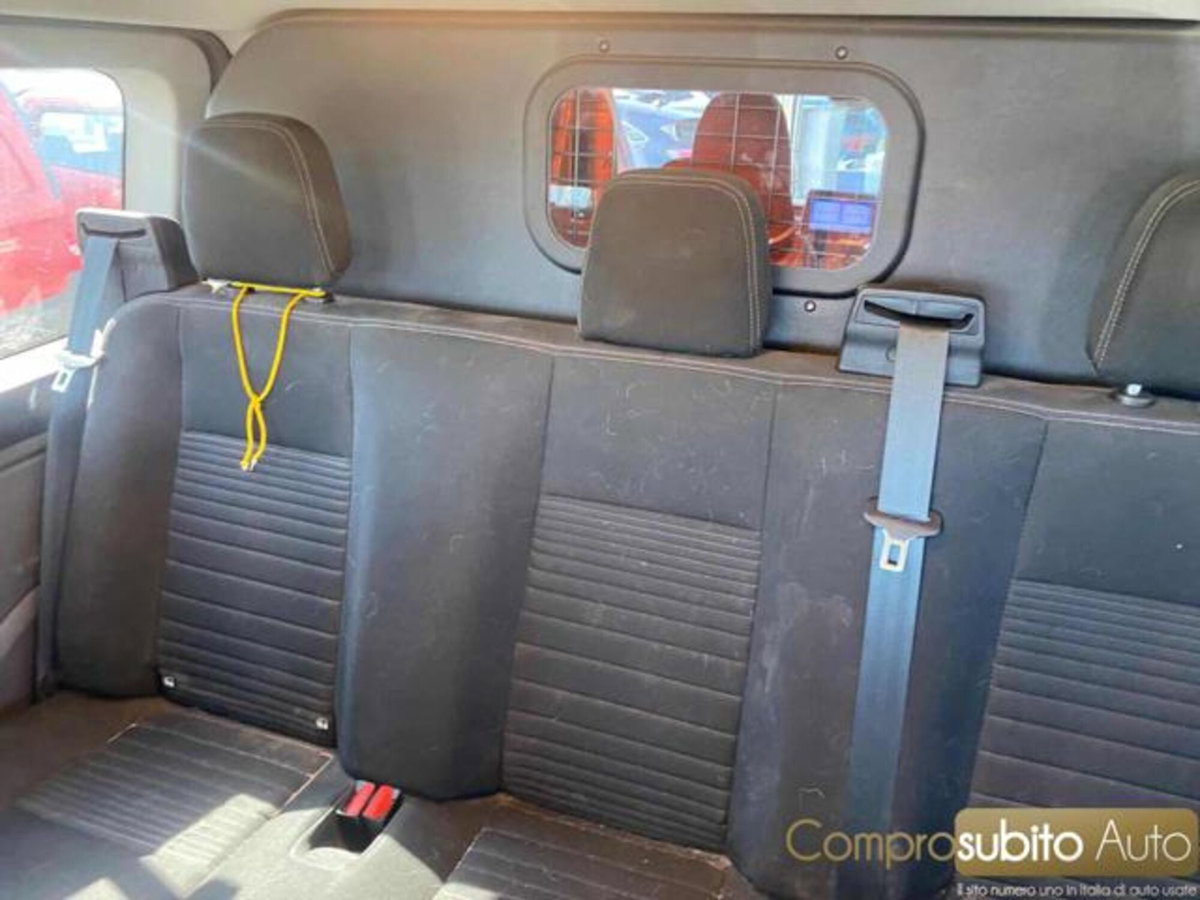Ford Transit Custom Furgone 320 2.0 EcoBlue 130 PC Combi Trend (8)