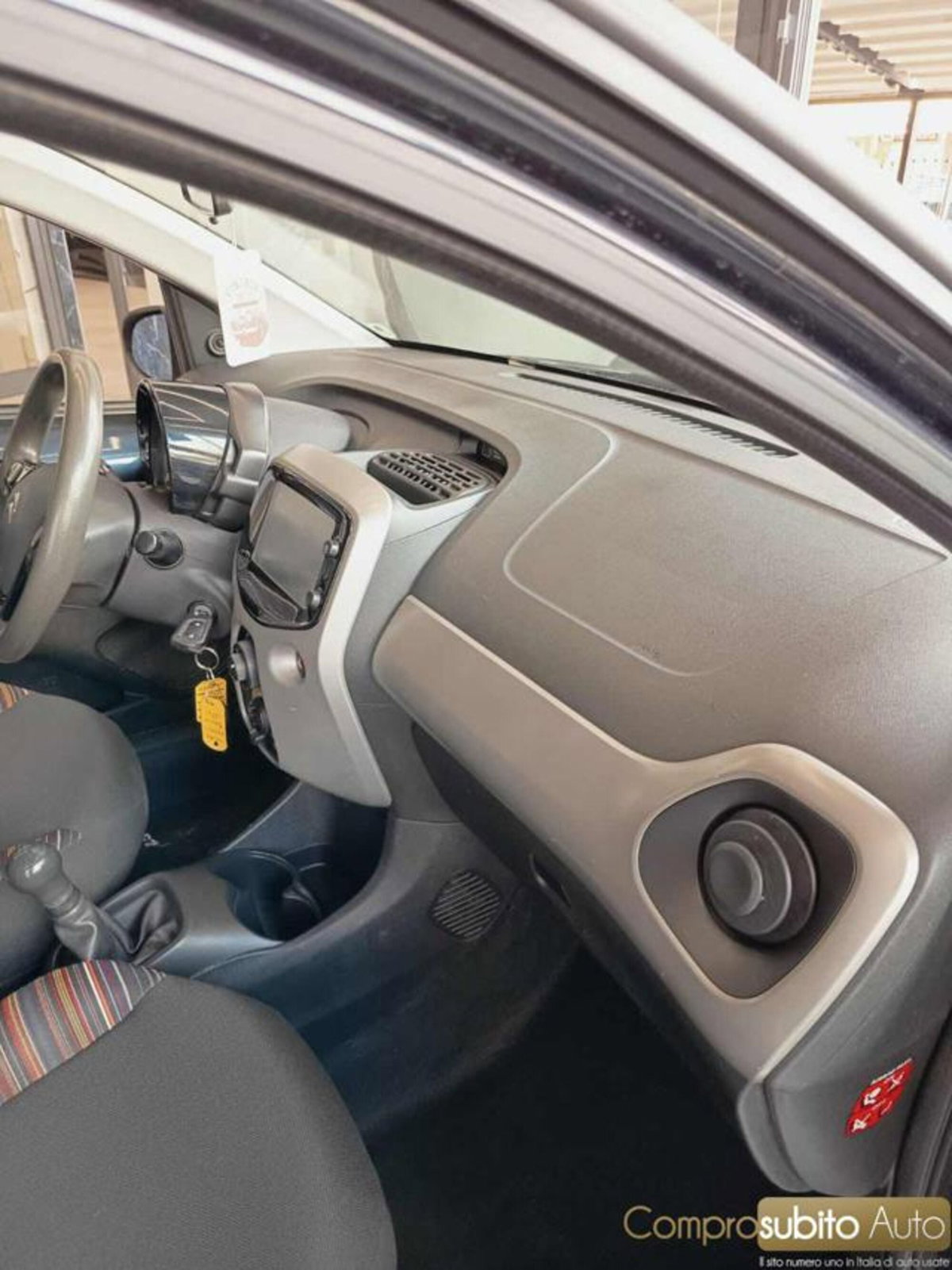 Citroen C1 Airscape C1 Airscape PureTech 82 5 porte Shine (15)