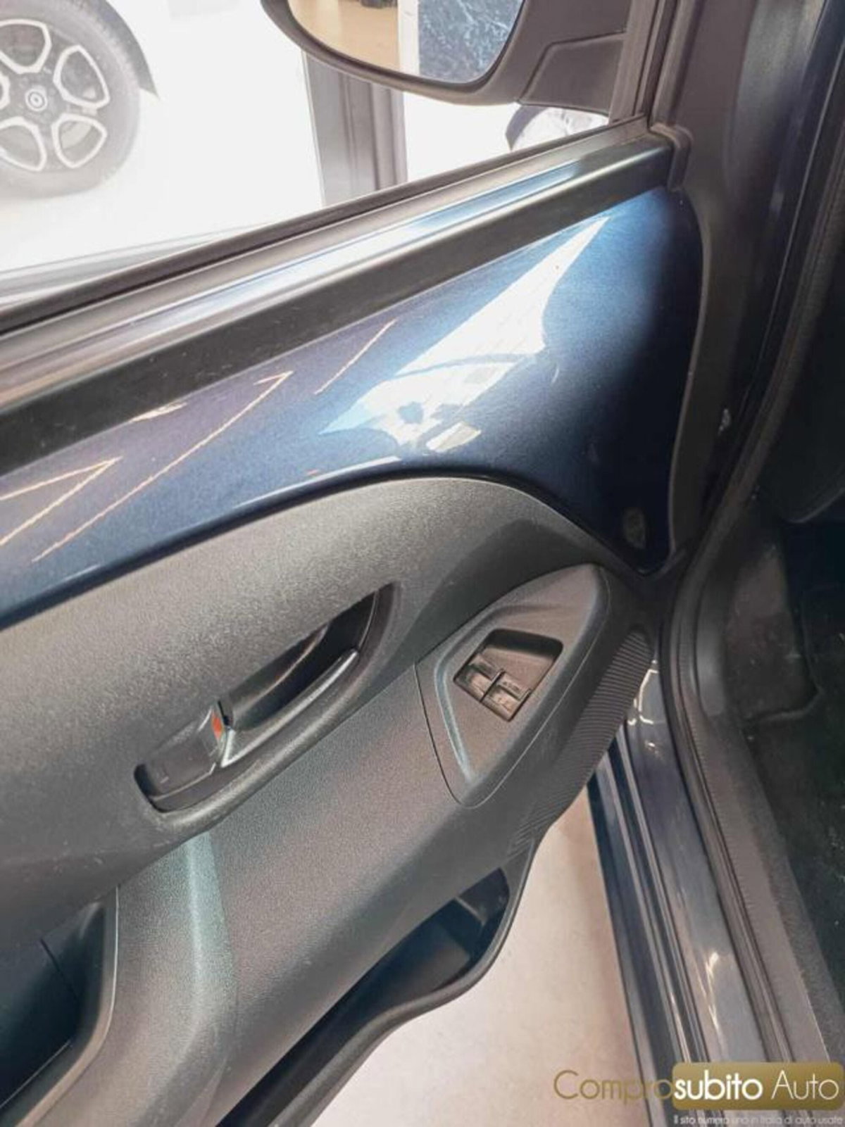 Citroen C1 Airscape C1 Airscape PureTech 82 5 porte Shine (20)