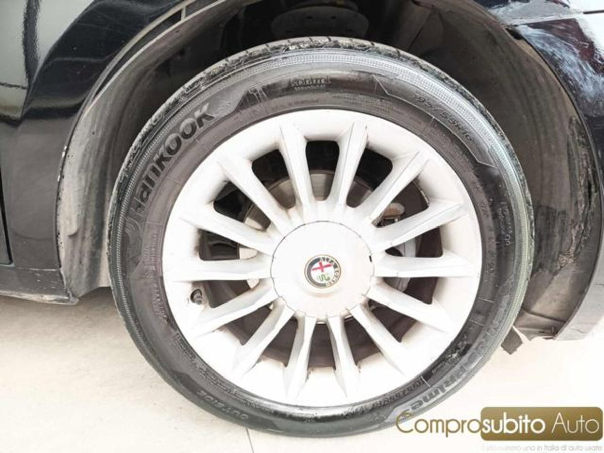 Alfa Romeo MiTo 1.4 T 120 CV GPL Distinctive (10)