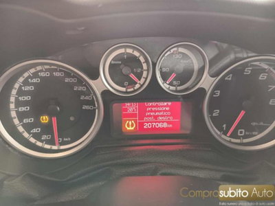 Alfa Romeo MiTo 1.4 T 120 CV GPL Distinctive (8)
