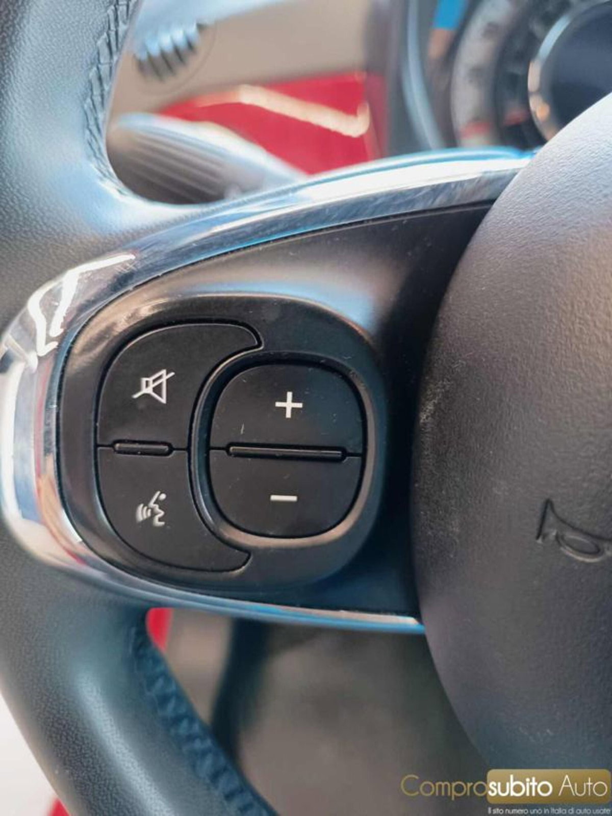 Fiat 500 1.0 Hybrid Red (15)