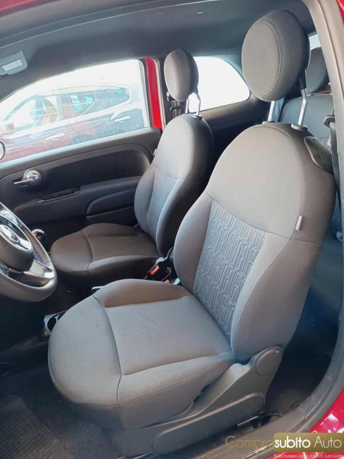 Fiat 500 1.0 Hybrid Red (17)
