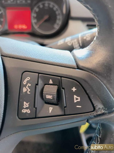 Opel Corsa 1.2 5 porte Cosmo (13)