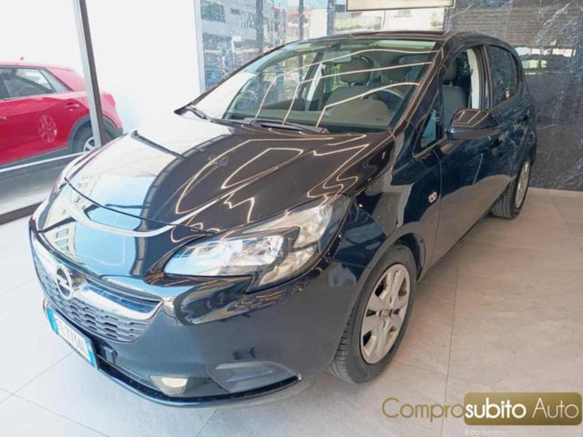 Opel Corsa 1.2 5 porte Cosmo (3)