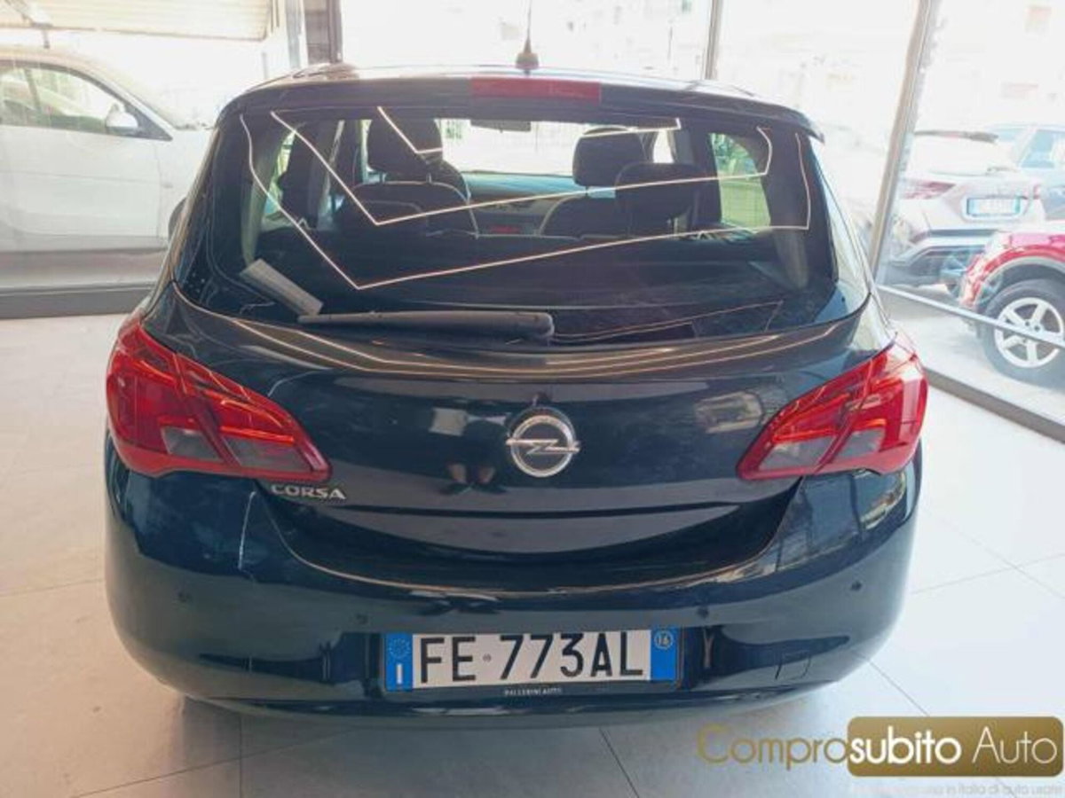 Opel Corsa 1.2 5 porte Cosmo (5)
