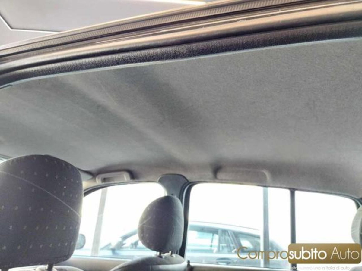 Renault Clio 1.5 dCi 65CV cat 5 porte Access (12)