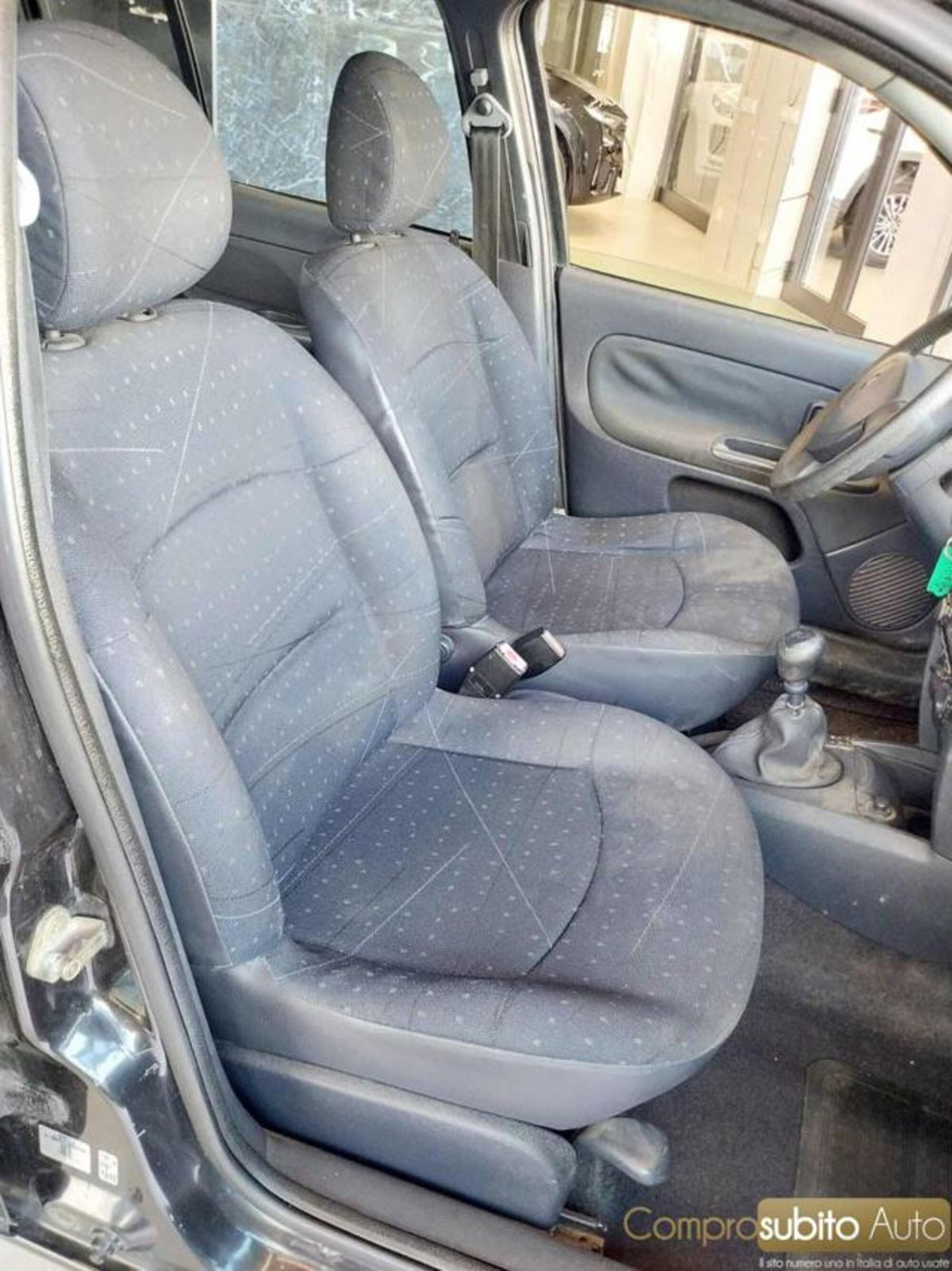 Renault Clio 1.5 dCi 65CV cat 5 porte Access (17)