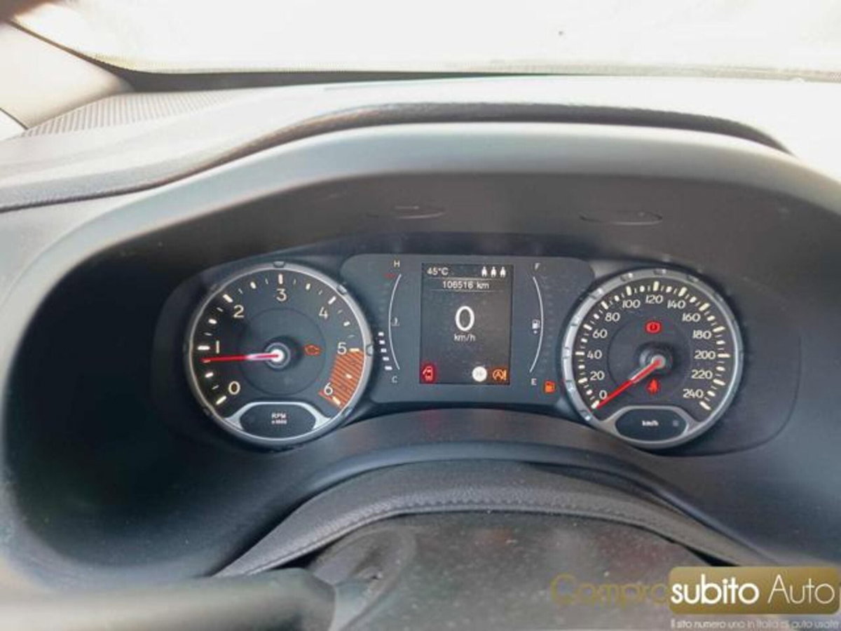 Jeep Renegade 2.0 Mjt 140CV 4WD Active Drive Limited (8)
