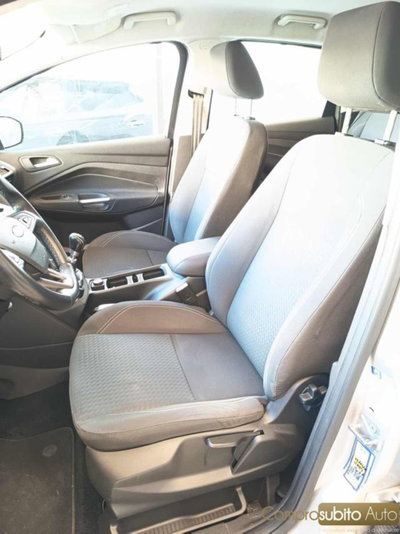 Ford C-Max 1.5 TDCi 95CV Start&Stop Titanium (12)