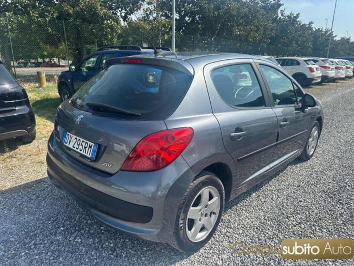 Peugeot 207 VTi 95CV 5p. X Line (4)