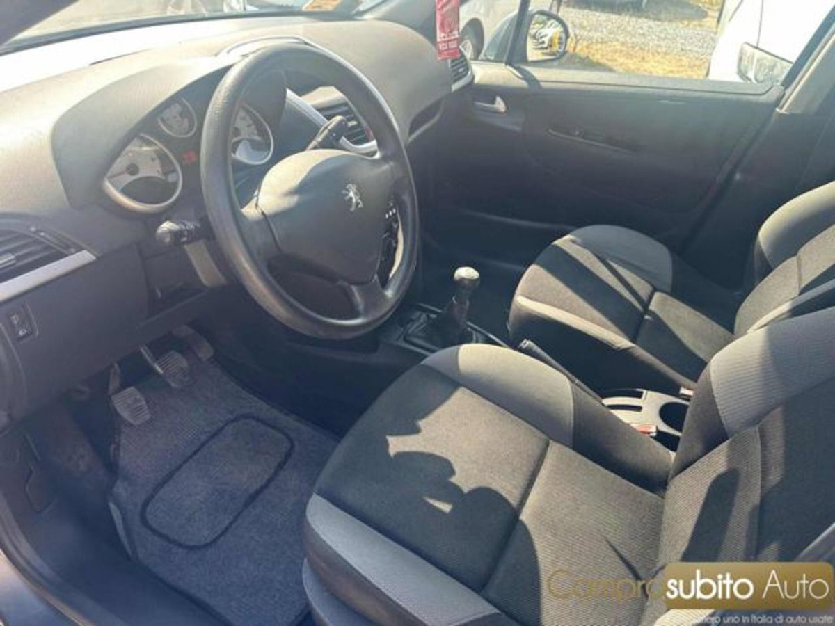 Peugeot 207 VTi 95CV 5p. X Line (8)