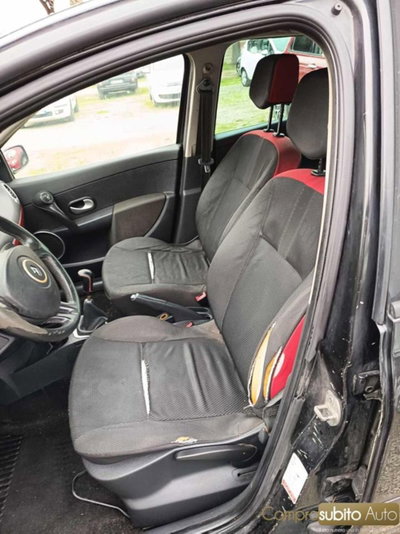 Renault Clio 1.5 dCi 70CV 5 porte Confort (13)