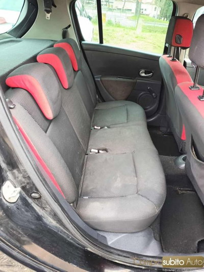 Renault Clio 1.5 dCi 70CV 5 porte Confort (14)
