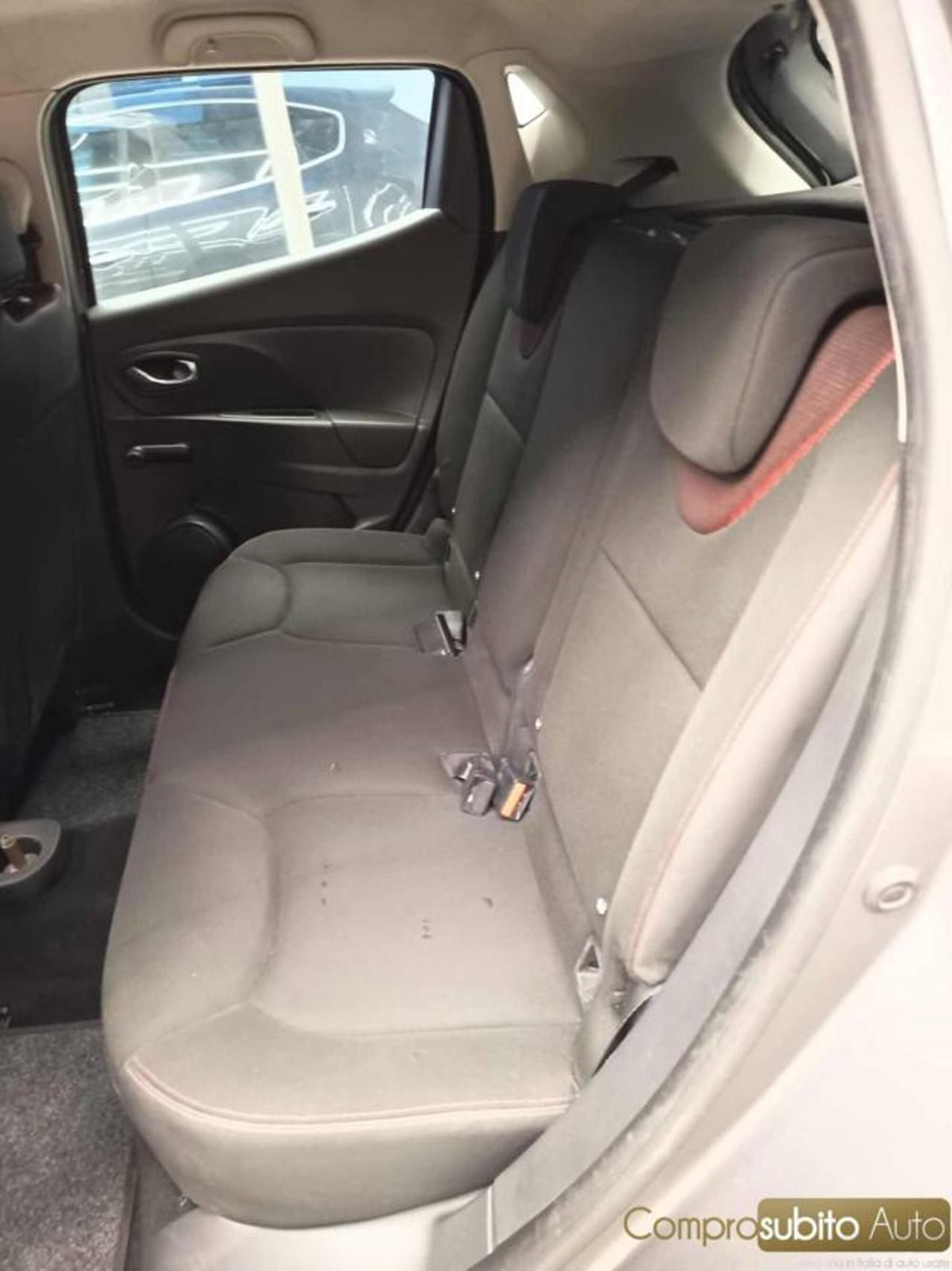 Renault Clio 1.2 75CV GPL 5 porte Live (12)
