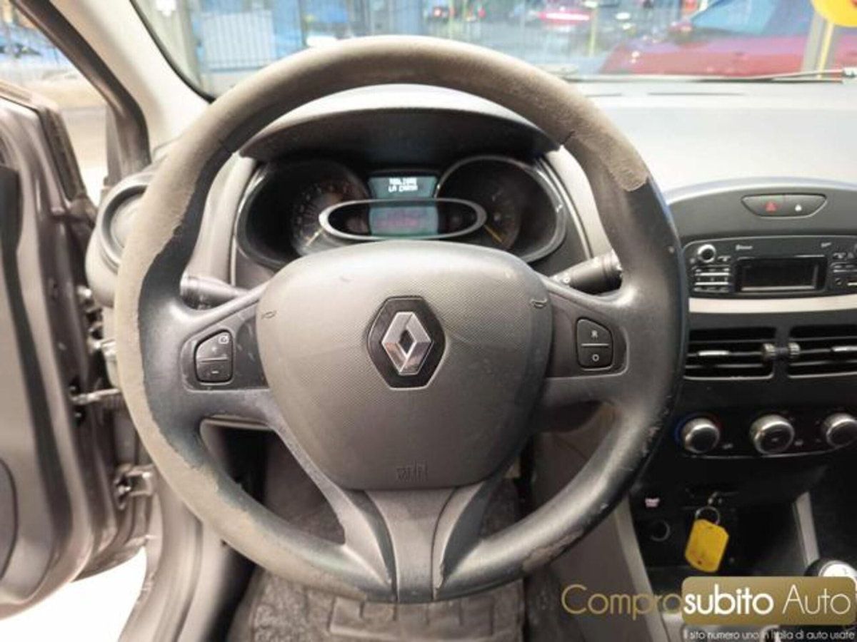Renault Clio 1.2 75CV GPL 5 porte Live (18)