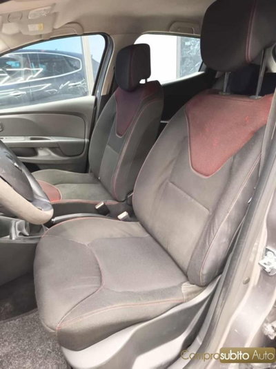 Renault Clio 1.2 75CV GPL 5 porte Live (8)