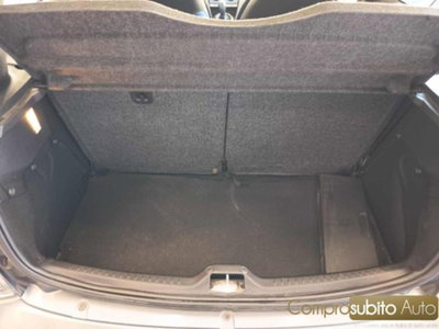 Lancia Ypsilon 1.3 MJT 75 CV Platino (13)