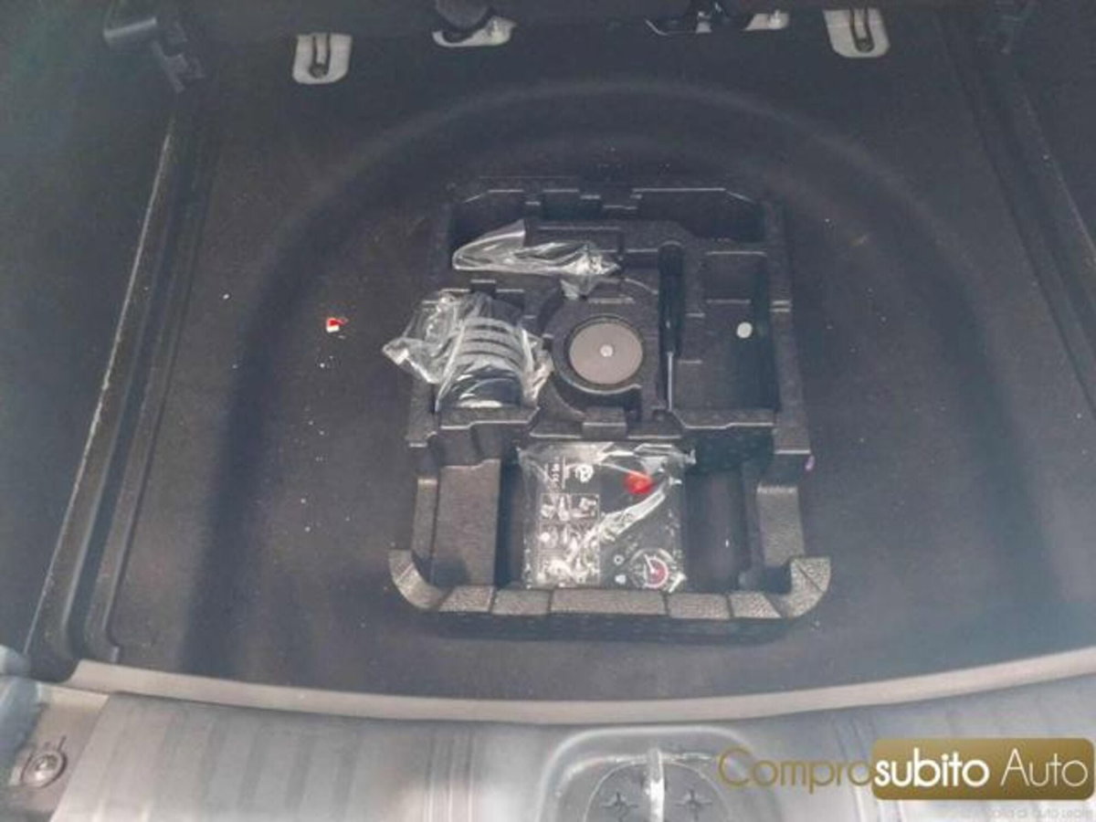 Jeep Compass 1.6 mjt Night Eagle 2wd 130cv (11)