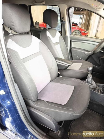 Dacia Duster 1.5 dCi 110CV 4x4 Lauréate N1 (10)