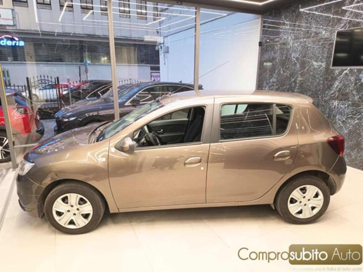 Dacia Sandero 1.5 dCi 8V 75CV Start&Stop Essential (6)