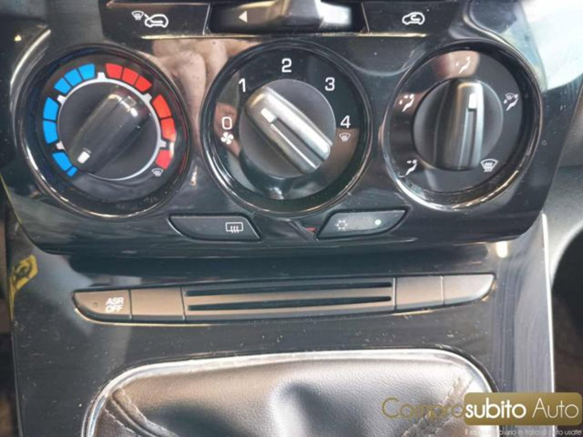 Lancia Ypsilon 1.3 MJT 16V 95 CV 5 porte S&S Silver (15)