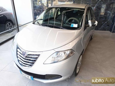 Lancia Ypsilon 1.3 MJT 16V 95 CV 5 porte S&S Silver (2)