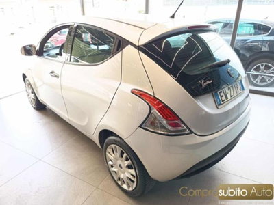 Lancia Ypsilon 1.3 MJT 16V 95 CV 5 porte S&S Silver (5)