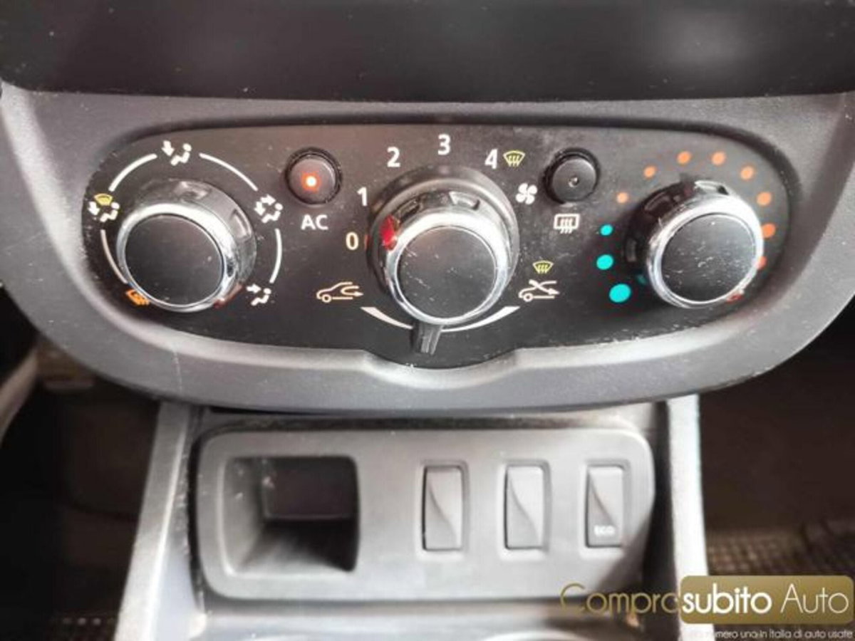 Dacia Duster 1.5 dCi 110CV Start&Stop 4x2 Prestige (14)