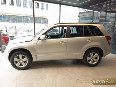 Suzuki Grand Vitara 1.9 DDiS 5 porte Offroad (2)