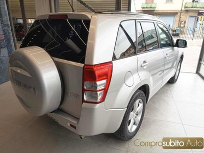 Suzuki Grand Vitara 1.9 DDiS 5 porte Offroad (6)