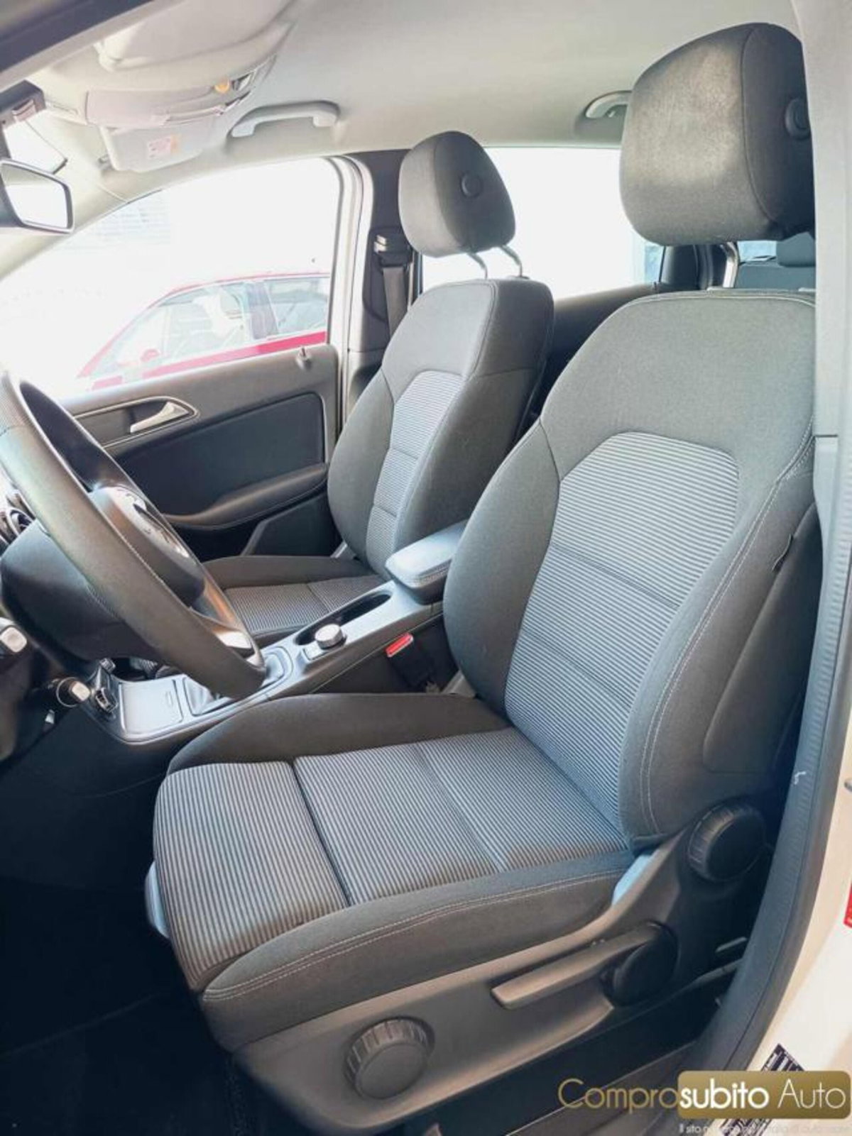 Mercedes-Benz Classe B 160 Executive (9)