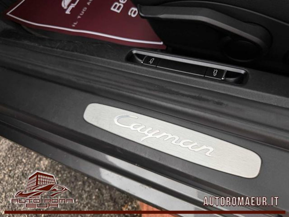 Porsche Cayman 2.7 (12)
