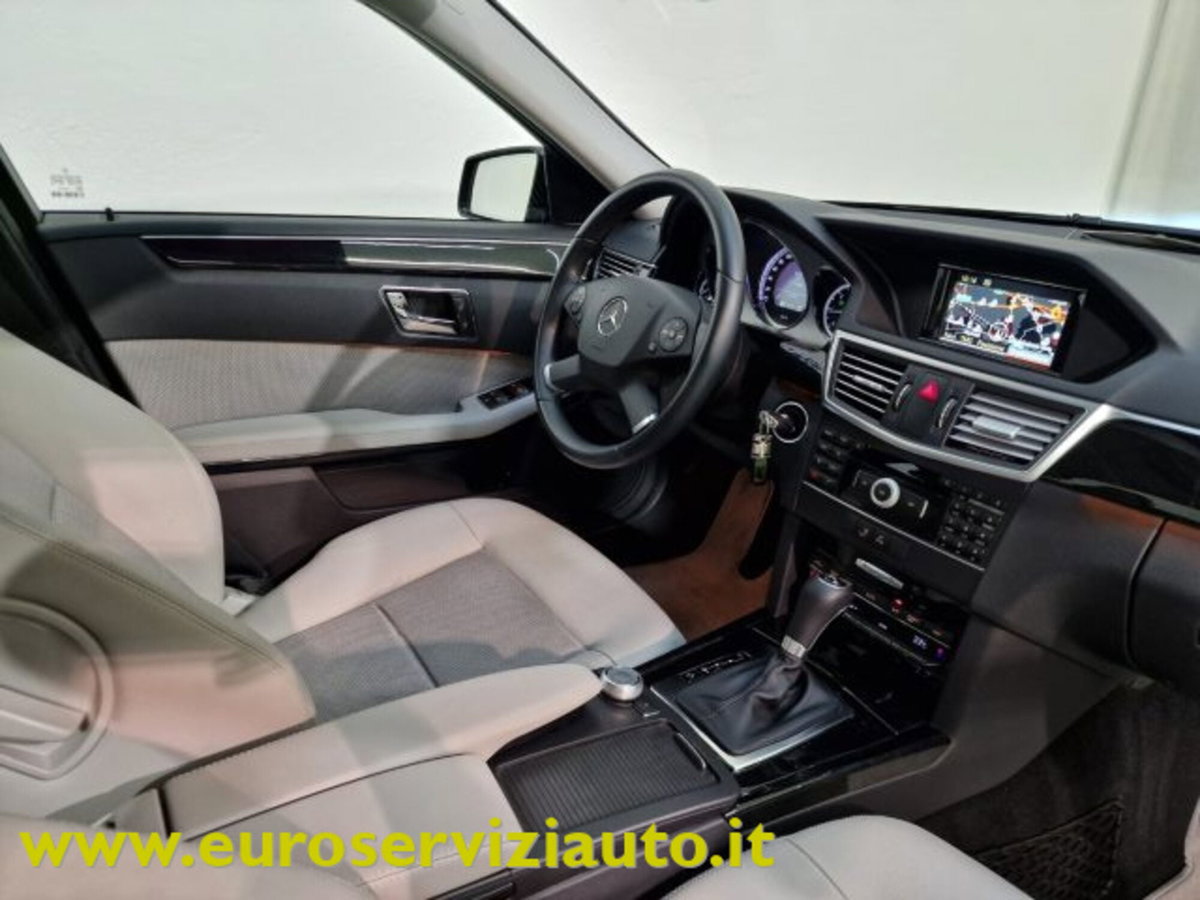 Mercedes-Benz Classe E 200 CDI BlueEFFICIENCY Avantgarde (12)