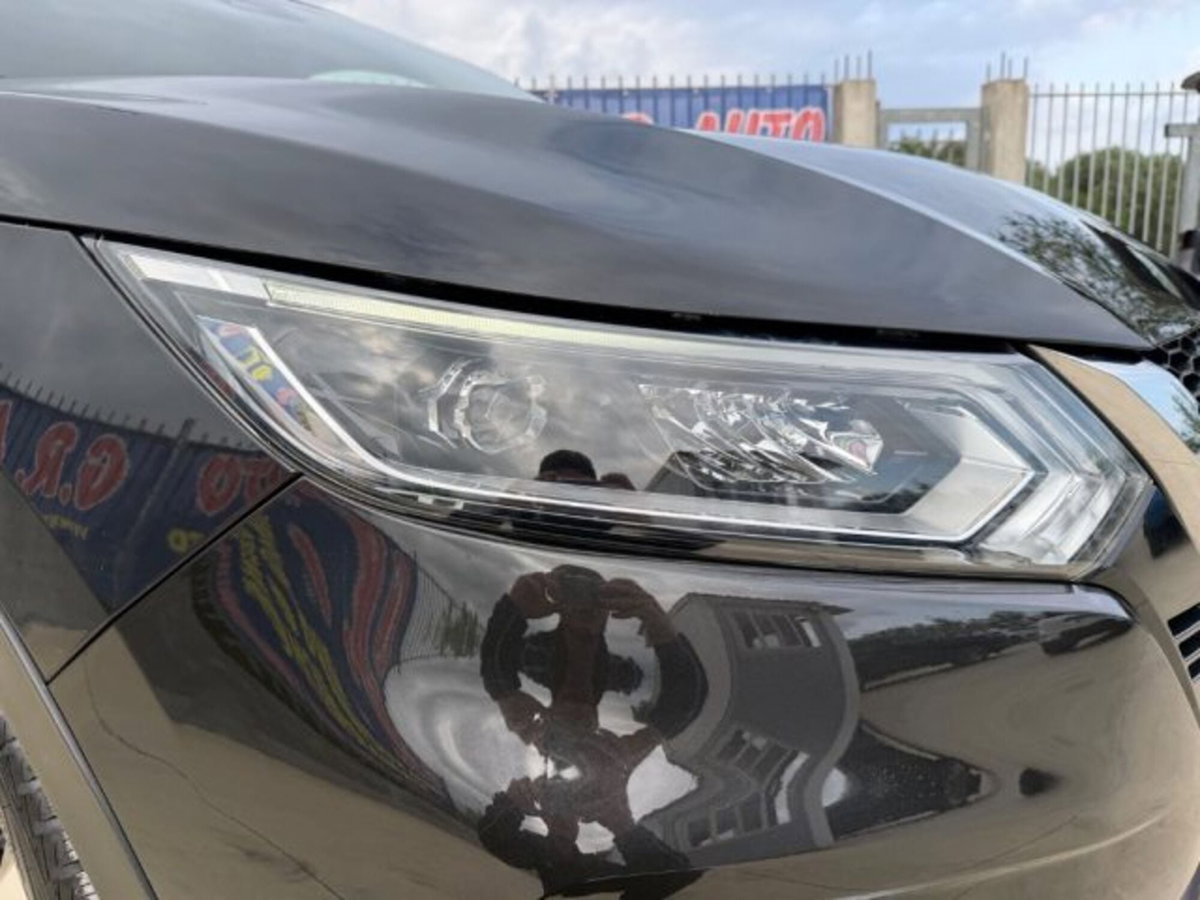 Nissan Qashqai 1.5 dCi 115 CV N-Connecta (11)
