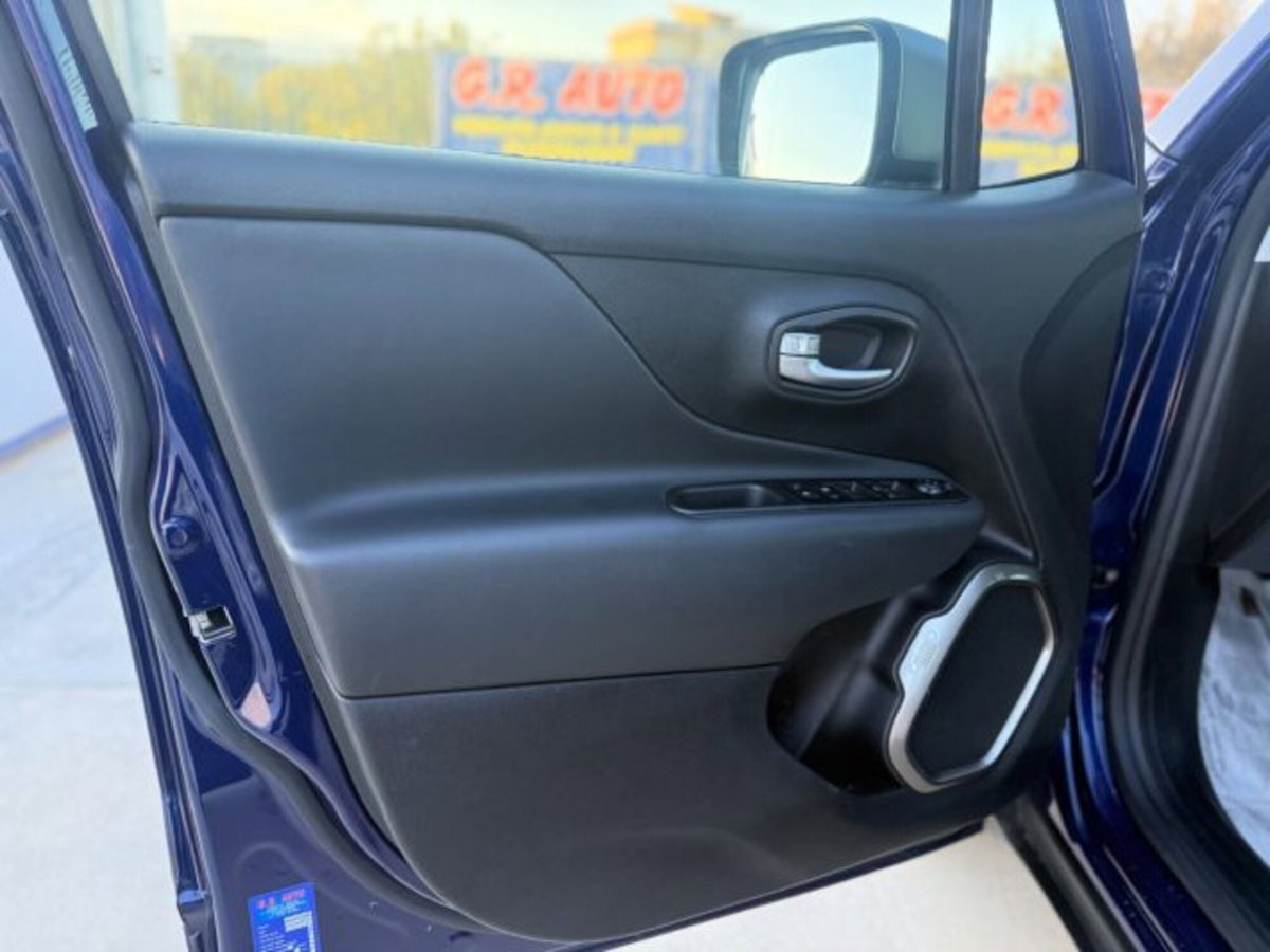 Jeep Renegade 1.6 Mjt 120 CV Longitude (14)