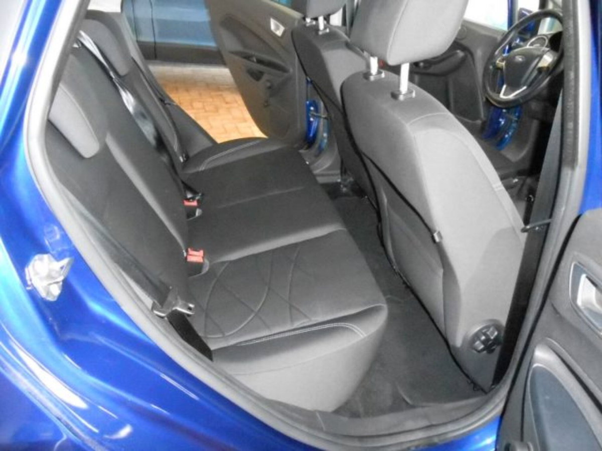 Ford Fiesta 1.4 3 porte Bz.- GPL (10)