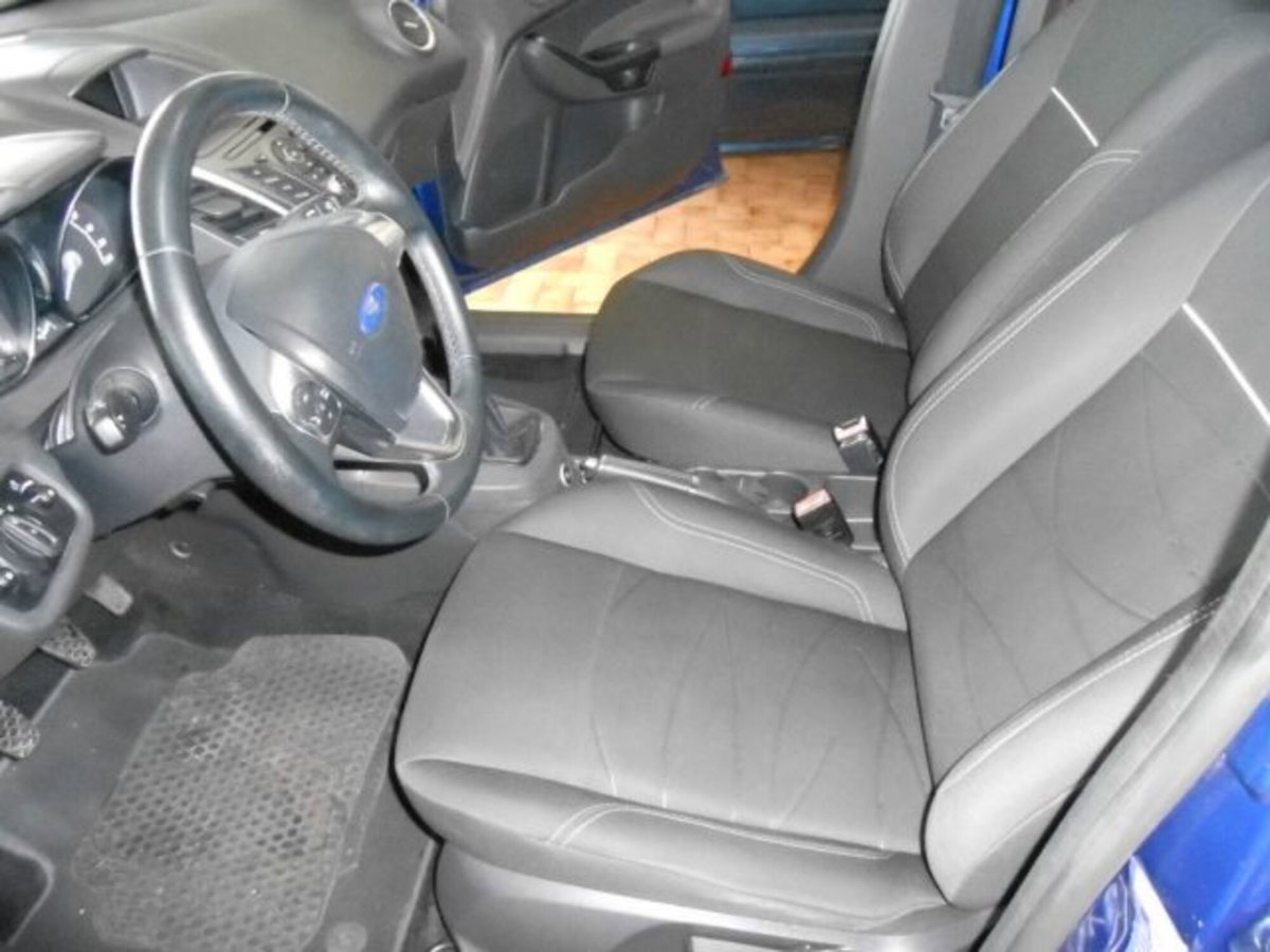 Ford Fiesta 1.4 3 porte Bz.- GPL (6)
