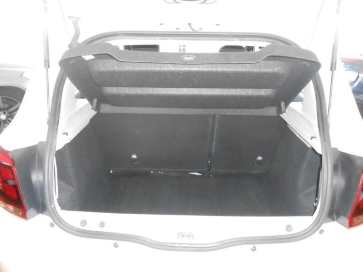 Dacia Sandero Stepway 0.9 TCe 90 CV Comfort (11)