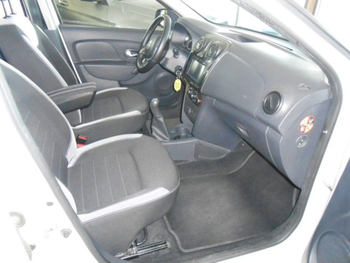 Dacia Sandero Stepway 0.9 TCe 90 CV Comfort (9)