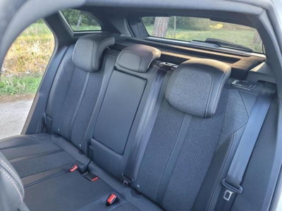 Peugeot 3008 BlueHDi 130 S&S EAT8 GT Line (12)