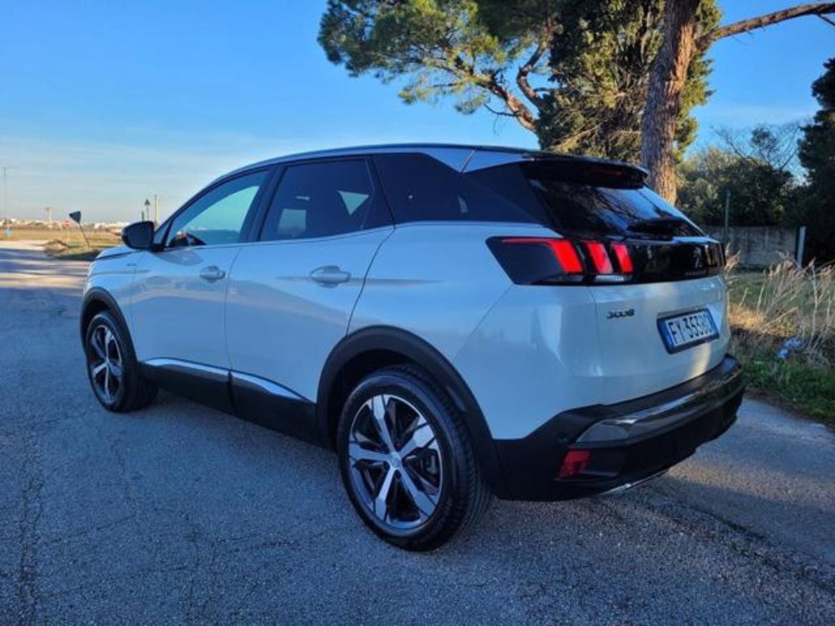 Peugeot 3008 BlueHDi 130 S&S EAT8 GT Line (3)