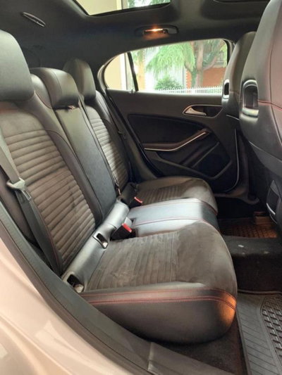 Mercedes-Benz GLA SUV 220 d Automatic 4Matic Premium (12)