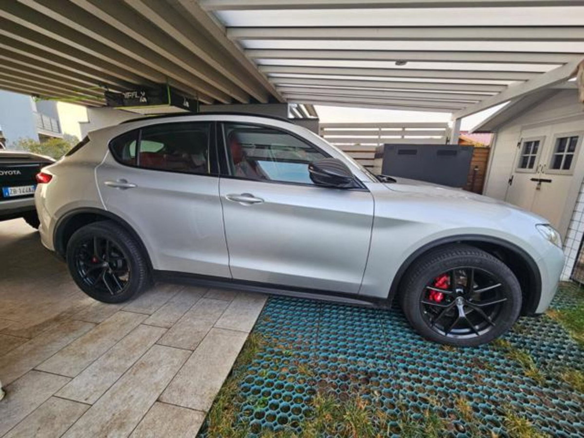 Alfa Romeo Stelvio Stelvio 2.2 Turbodiesel 210 CV AT8 Q4 Ti (2)