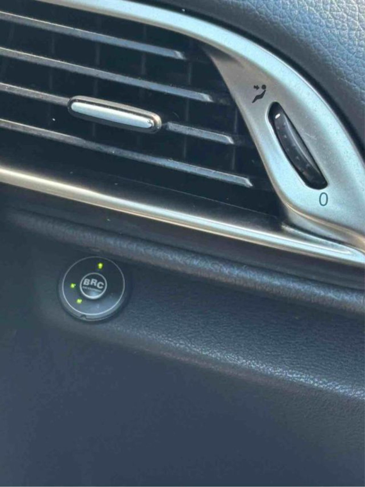 Lancia Ypsilon 1.2 69 CV 5 porte GPL Gold Plus (18)