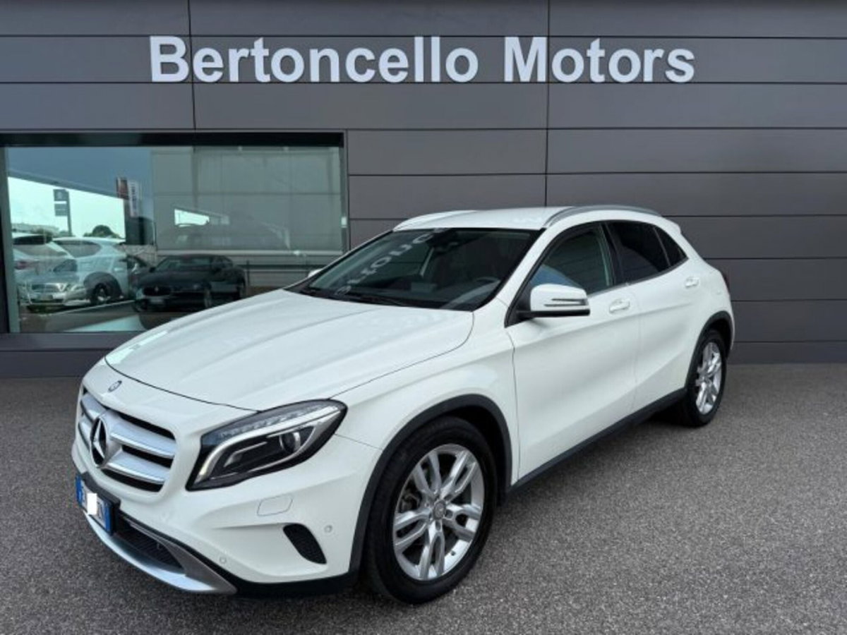 Mercedes-Benz GLA SUV 220 CDI Automatic 4Matic Sport