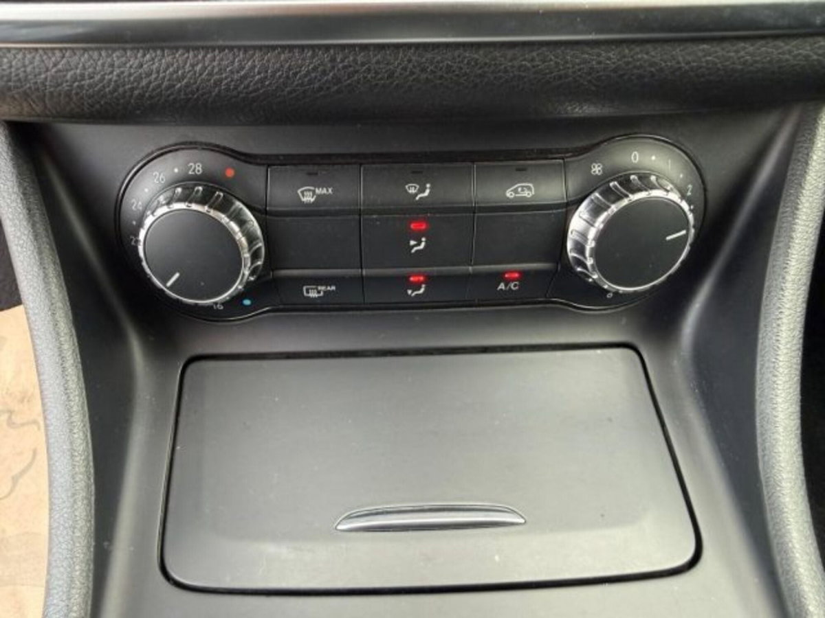 Mercedes-Benz GLA SUV 220 CDI Automatic 4Matic Sport (17)