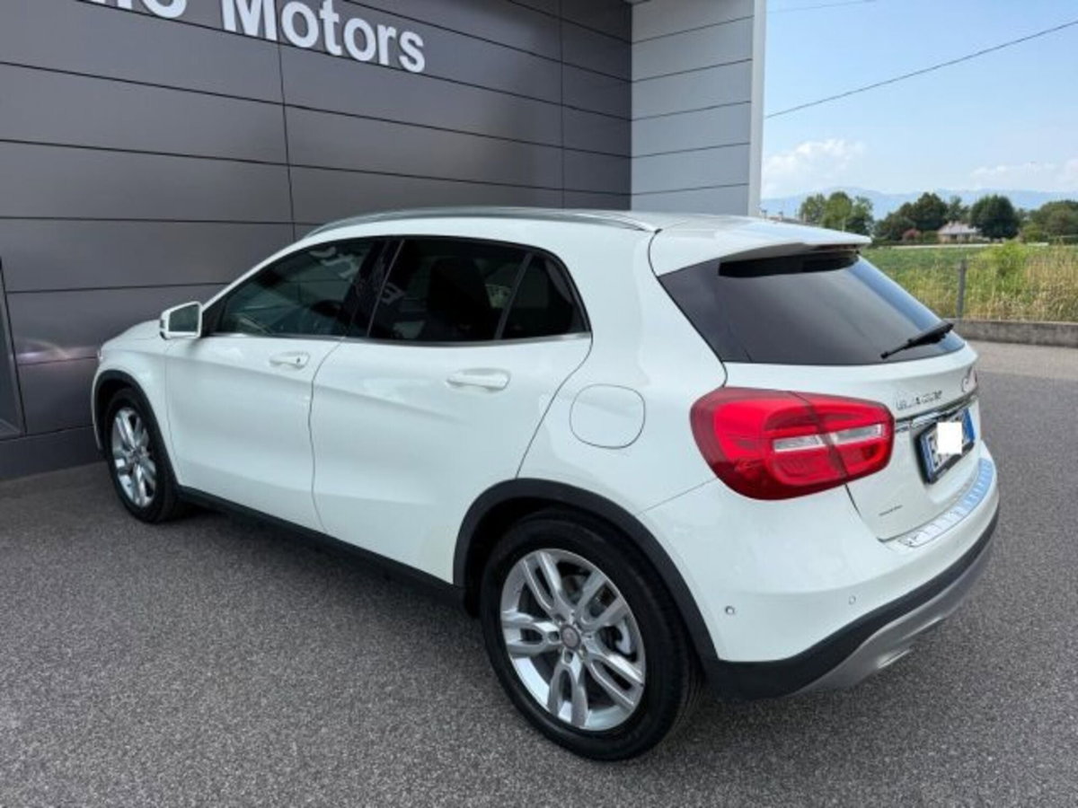 Mercedes-Benz GLA SUV 220 CDI Automatic 4Matic Sport (4)